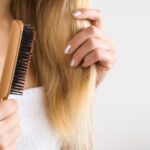 Je perds mes cheveux : comment la photobiomodulation peut-elle aider ?